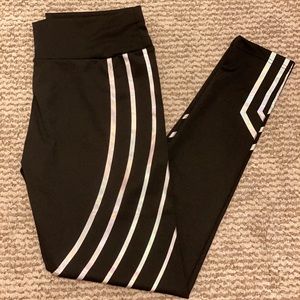 Boohoo Iridescent leggings